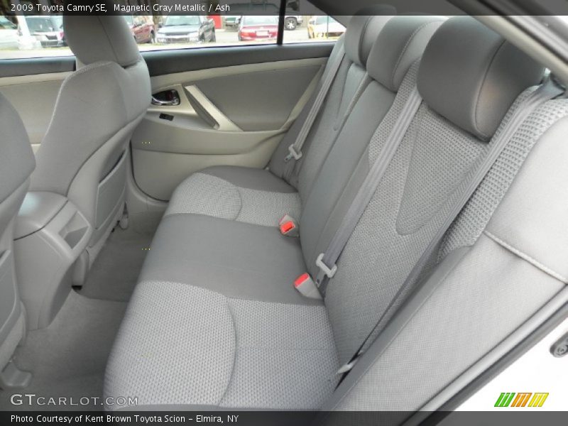 Magnetic Gray Metallic / Ash 2009 Toyota Camry SE