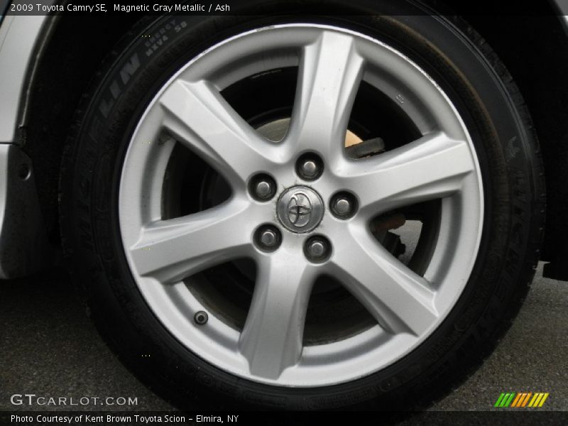 Magnetic Gray Metallic / Ash 2009 Toyota Camry SE