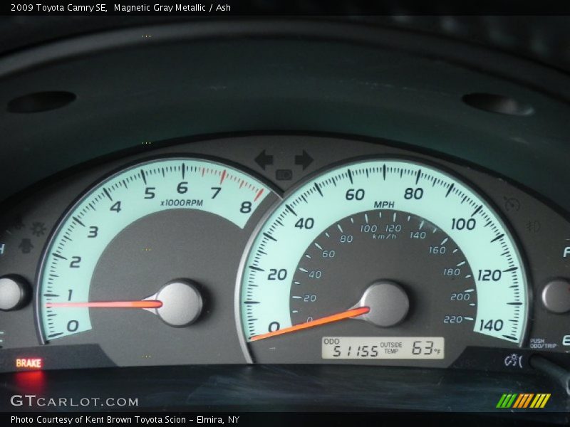 Magnetic Gray Metallic / Ash 2009 Toyota Camry SE