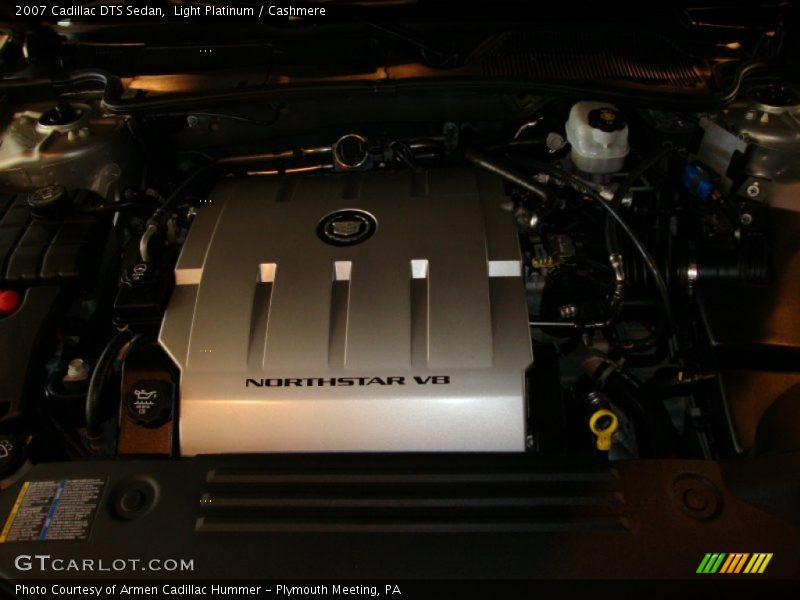 Light Platinum / Cashmere 2007 Cadillac DTS Sedan