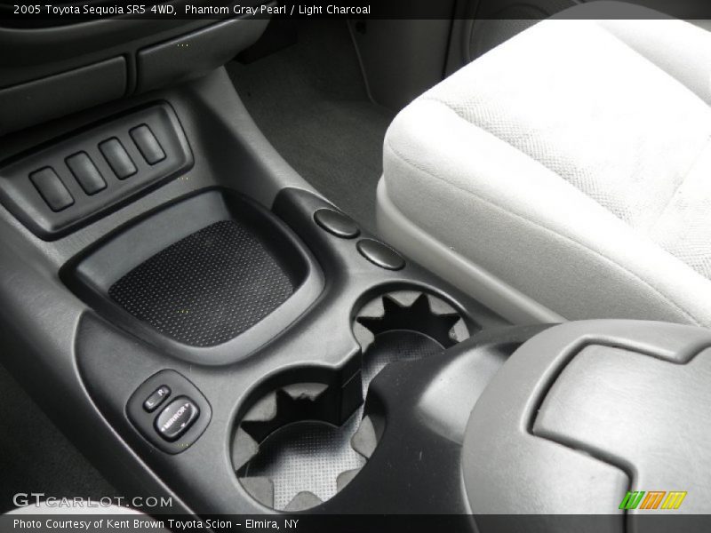 Phantom Gray Pearl / Light Charcoal 2005 Toyota Sequoia SR5 4WD
