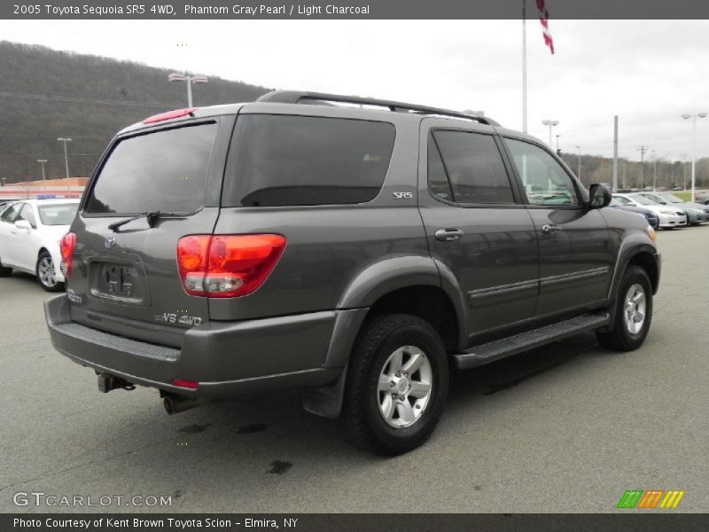 Phantom Gray Pearl / Light Charcoal 2005 Toyota Sequoia SR5 4WD