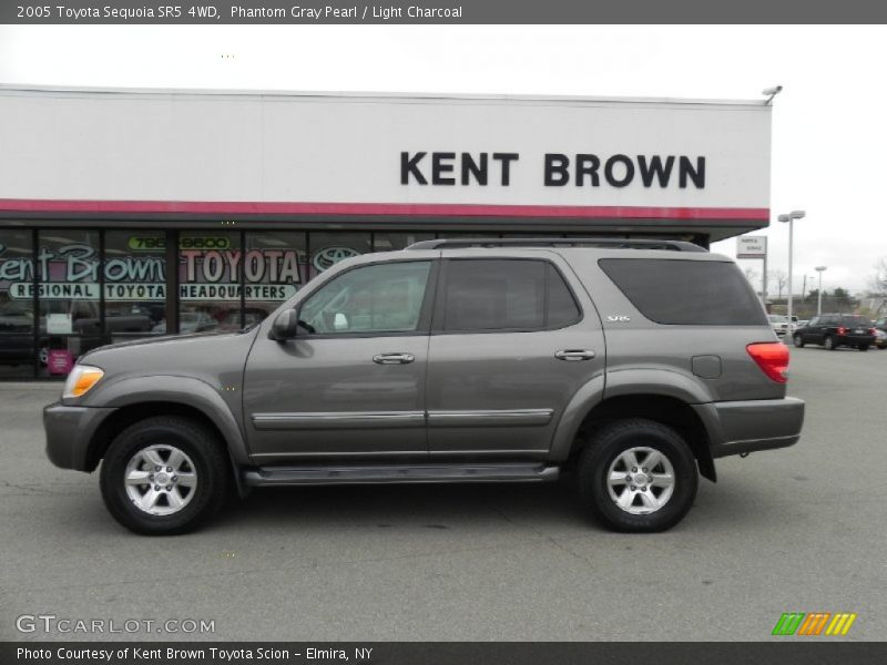 Phantom Gray Pearl / Light Charcoal 2005 Toyota Sequoia SR5 4WD