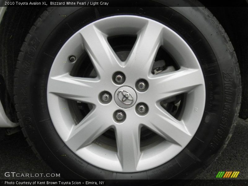 Blizzard White Pearl / Light Gray 2010 Toyota Avalon XL