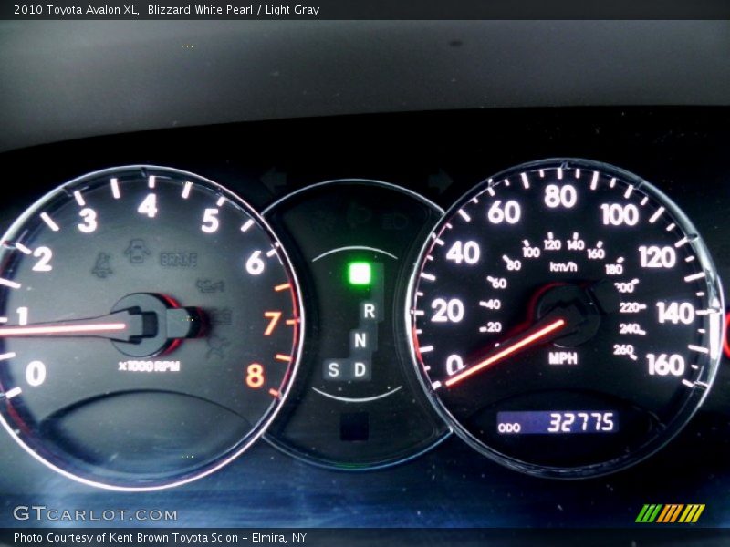Blizzard White Pearl / Light Gray 2010 Toyota Avalon XL