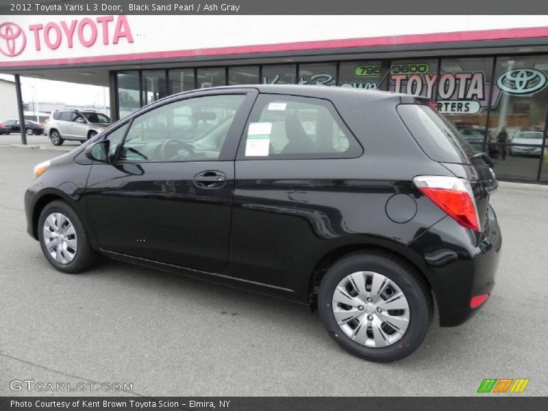 Black Sand Pearl / Ash Gray 2012 Toyota Yaris L 3 Door
