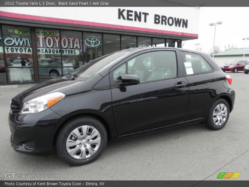 Black Sand Pearl / Ash Gray 2012 Toyota Yaris L 3 Door