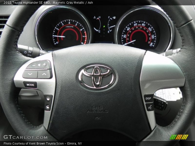 Magnetic Gray Metallic / Ash 2012 Toyota Highlander SE 4WD