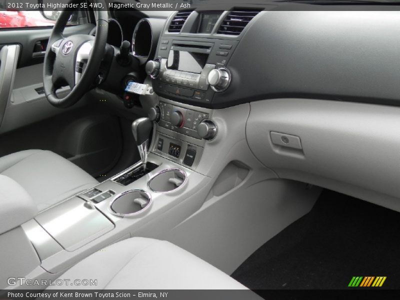 Magnetic Gray Metallic / Ash 2012 Toyota Highlander SE 4WD
