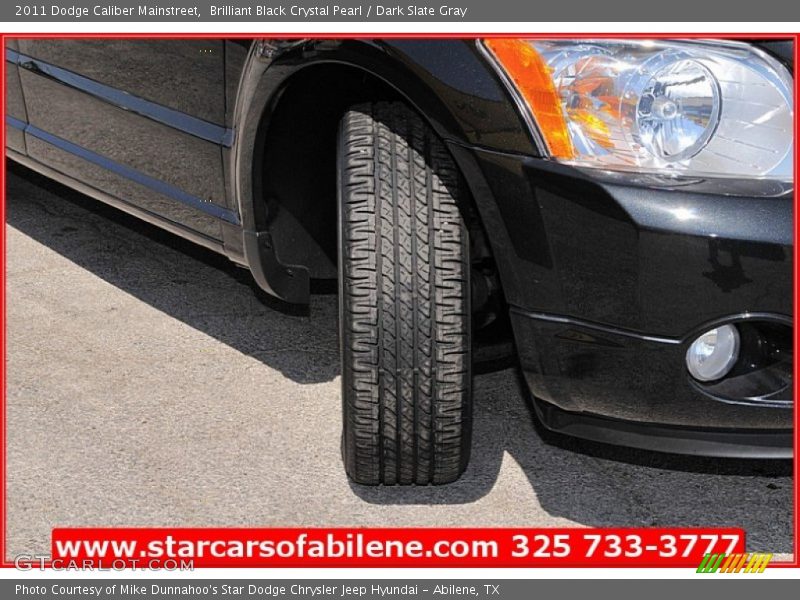 Brilliant Black Crystal Pearl / Dark Slate Gray 2011 Dodge Caliber Mainstreet