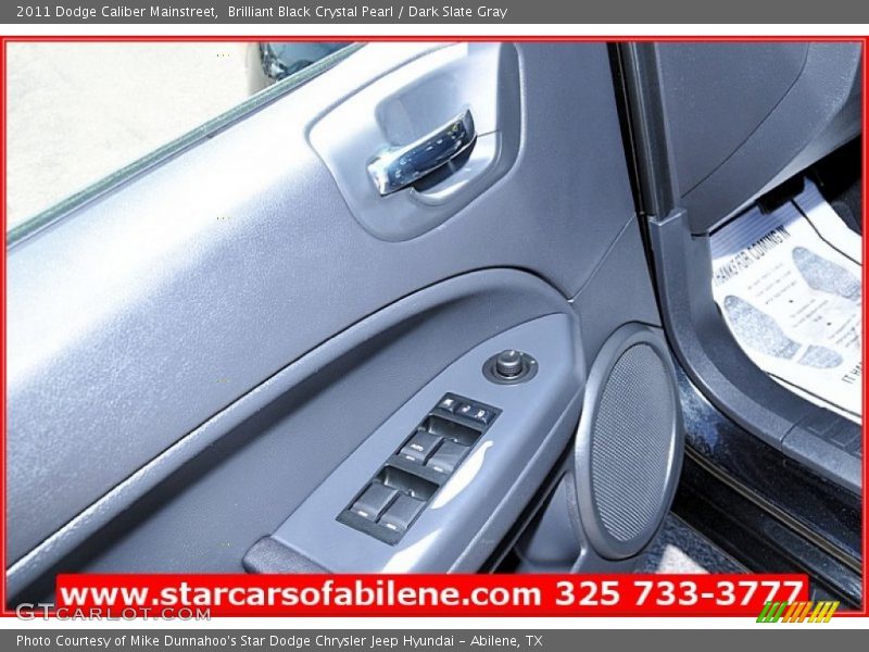 Brilliant Black Crystal Pearl / Dark Slate Gray 2011 Dodge Caliber Mainstreet