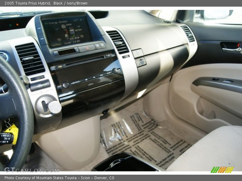 Black / Ivory/Brown 2005 Toyota Prius Hybrid