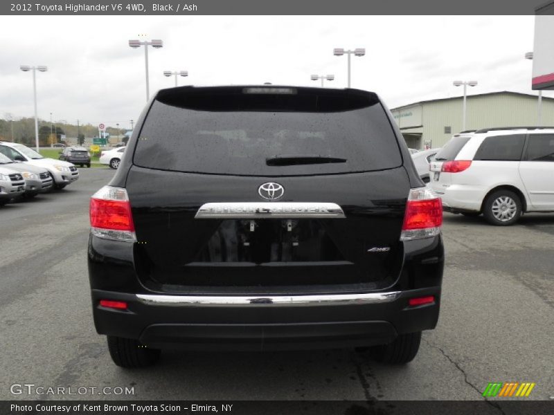 Black / Ash 2012 Toyota Highlander V6 4WD