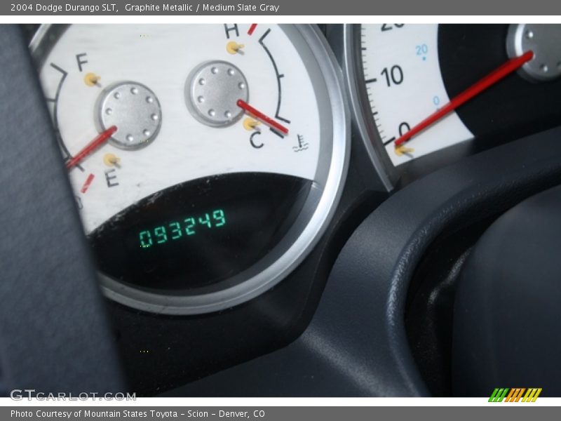 Graphite Metallic / Medium Slate Gray 2004 Dodge Durango SLT