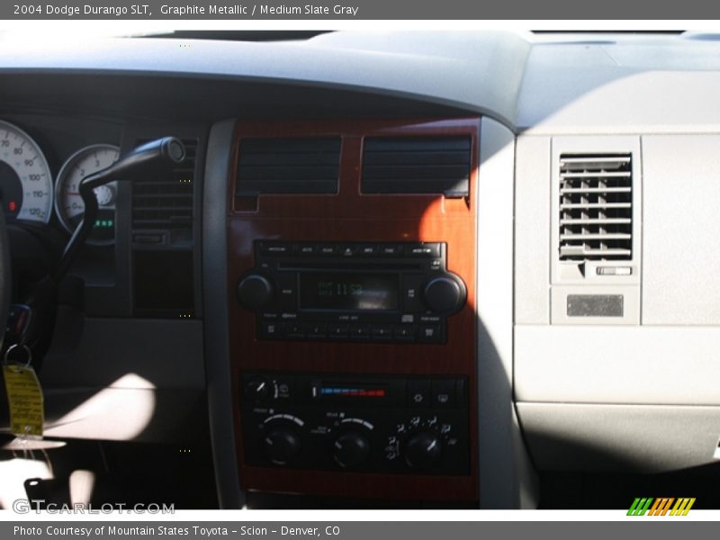 Graphite Metallic / Medium Slate Gray 2004 Dodge Durango SLT
