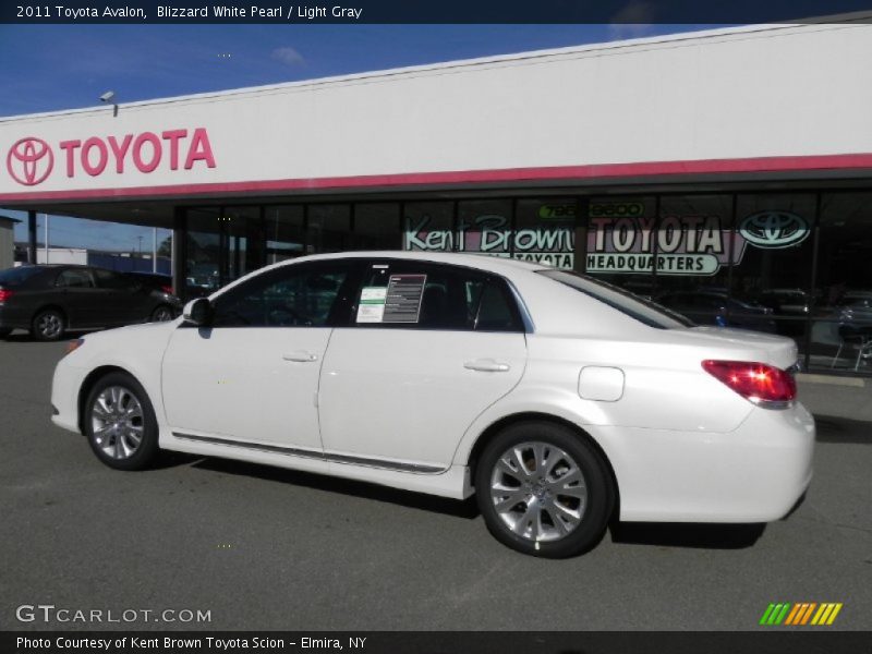 Blizzard White Pearl / Light Gray 2011 Toyota Avalon