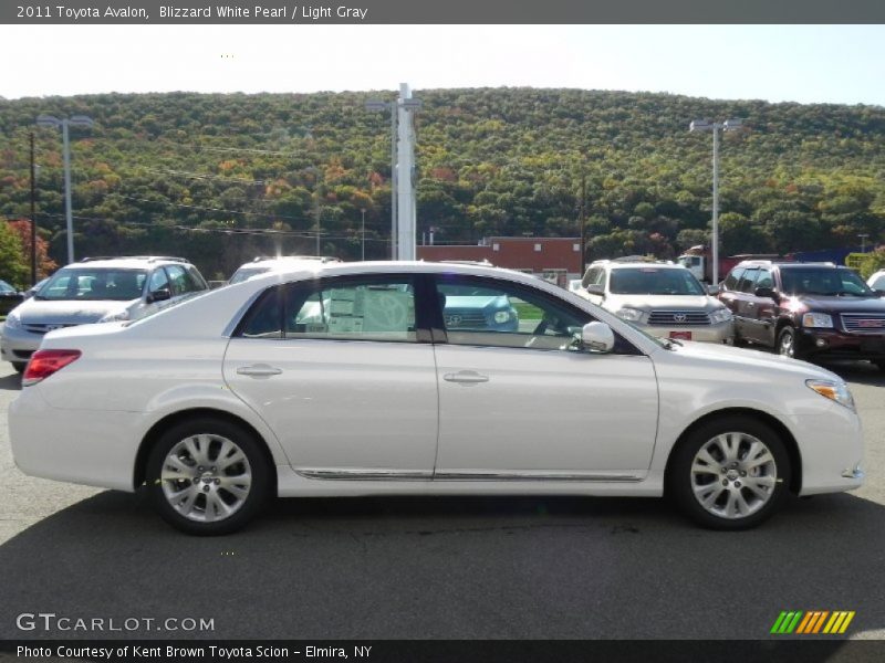 Blizzard White Pearl / Light Gray 2011 Toyota Avalon
