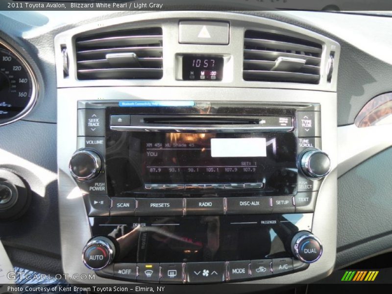 Blizzard White Pearl / Light Gray 2011 Toyota Avalon
