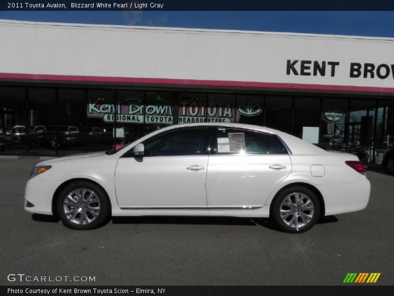 Blizzard White Pearl / Light Gray 2011 Toyota Avalon
