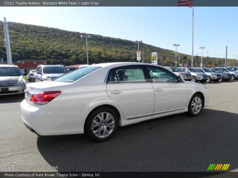 Blizzard White Pearl / Light Gray 2011 Toyota Avalon