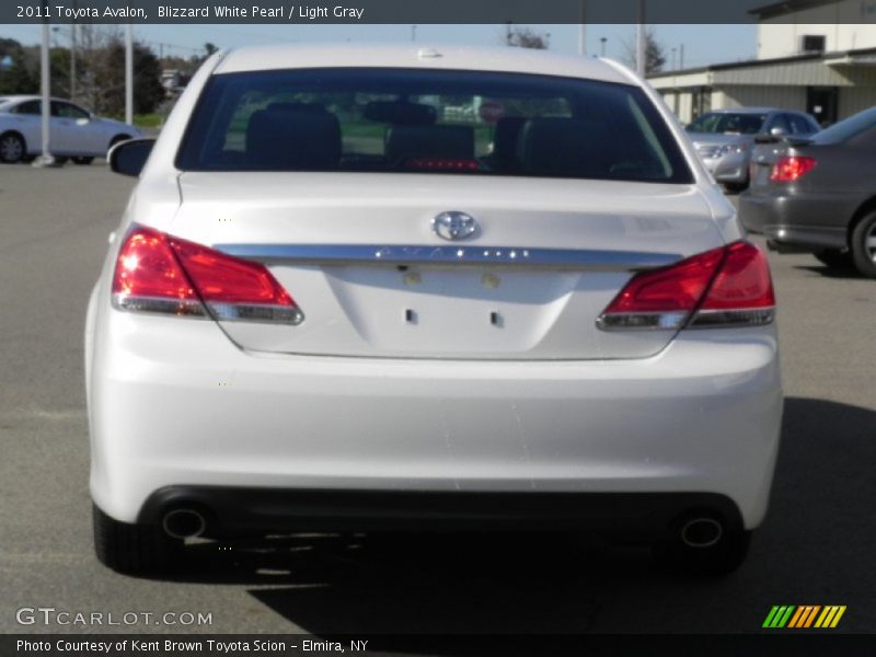 Blizzard White Pearl / Light Gray 2011 Toyota Avalon