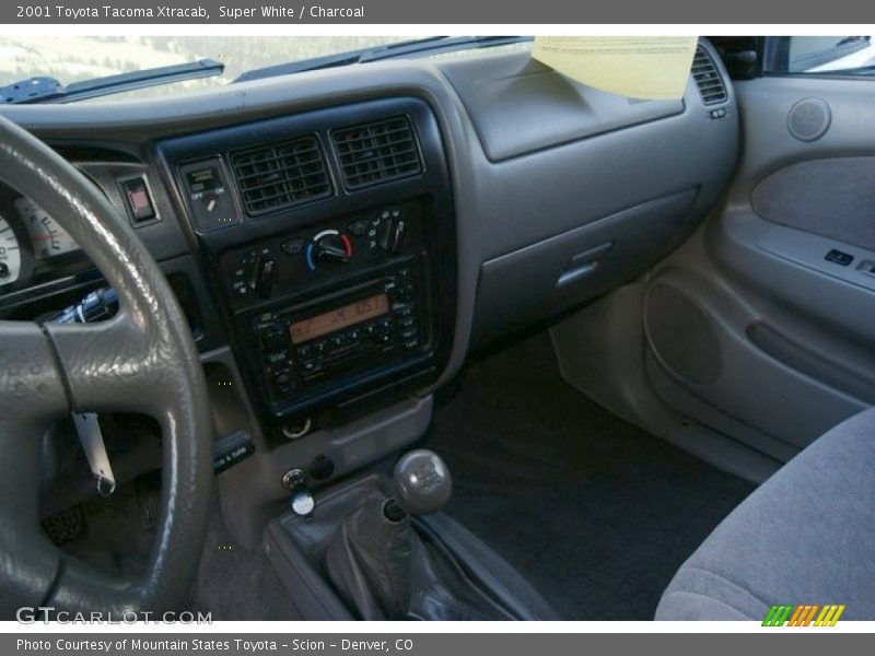 Super White / Charcoal 2001 Toyota Tacoma Xtracab