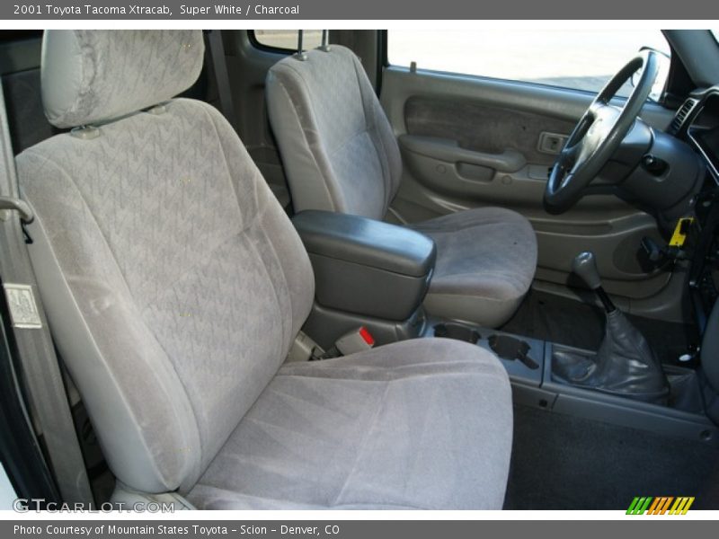 Super White / Charcoal 2001 Toyota Tacoma Xtracab