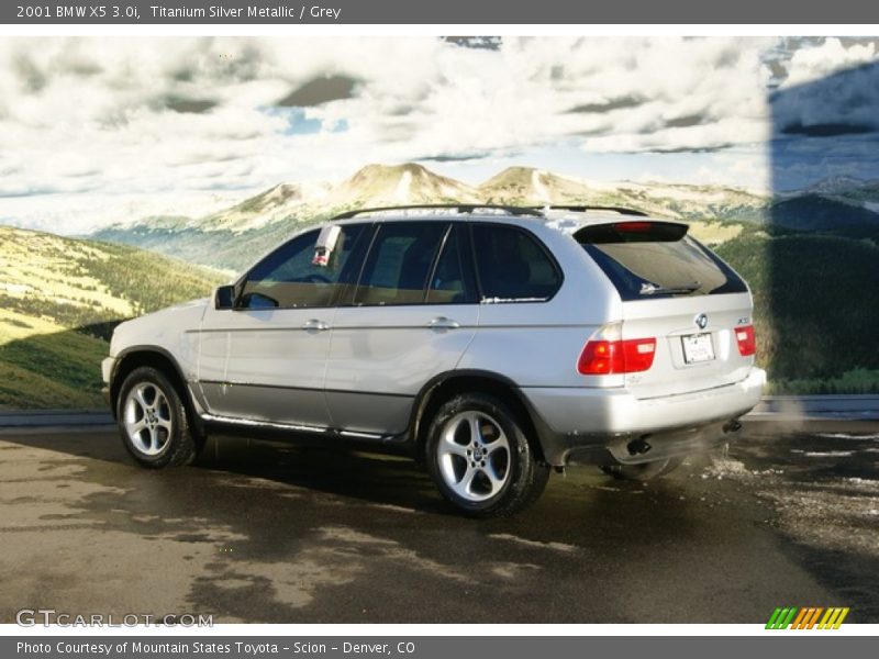 Titanium Silver Metallic / Grey 2001 BMW X5 3.0i