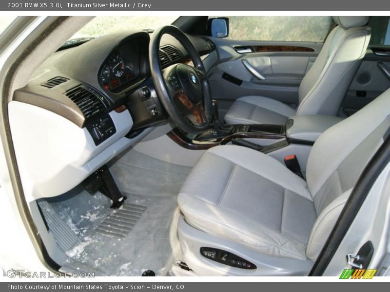 Titanium Silver Metallic / Grey 2001 BMW X5 3.0i