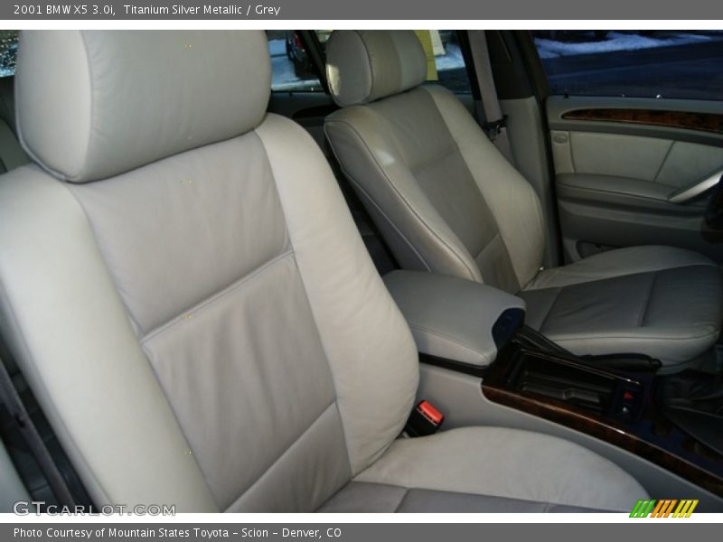 Titanium Silver Metallic / Grey 2001 BMW X5 3.0i