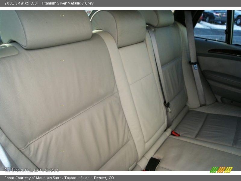 Titanium Silver Metallic / Grey 2001 BMW X5 3.0i