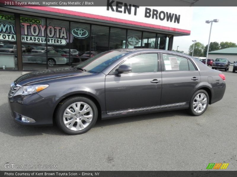 Magnetic Gray Metallic / Black 2011 Toyota Avalon