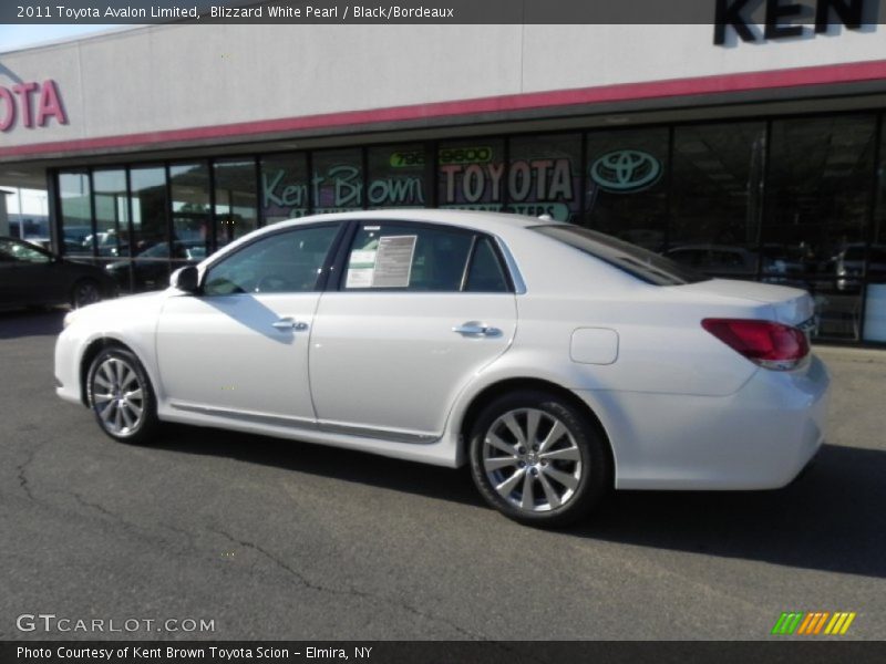 Blizzard White Pearl / Black/Bordeaux 2011 Toyota Avalon Limited