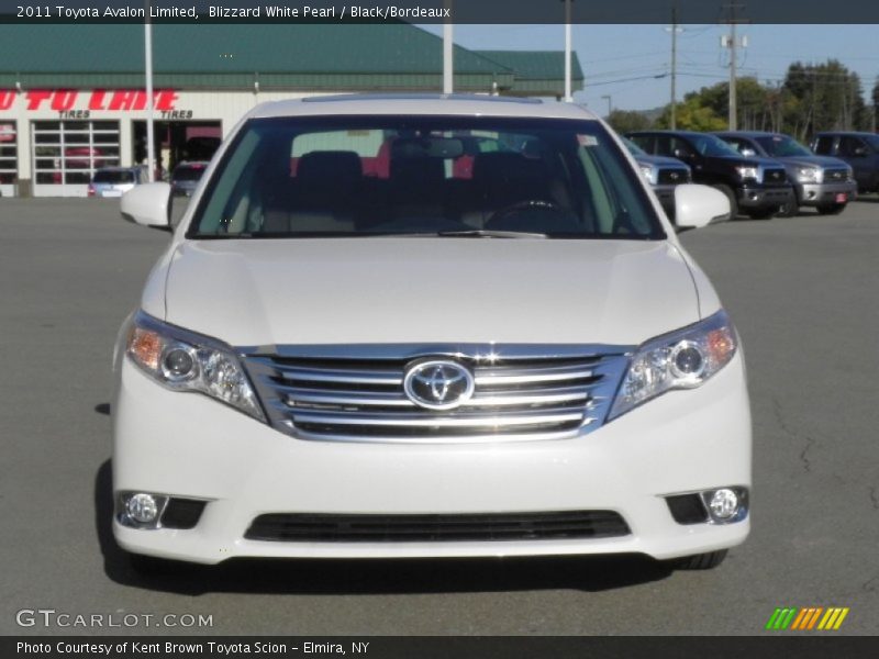 Blizzard White Pearl / Black/Bordeaux 2011 Toyota Avalon Limited