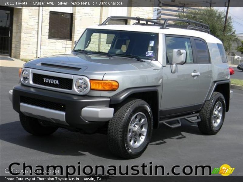 Silver Fresco Metallic / Dark Charcoal 2011 Toyota FJ Cruiser 4WD