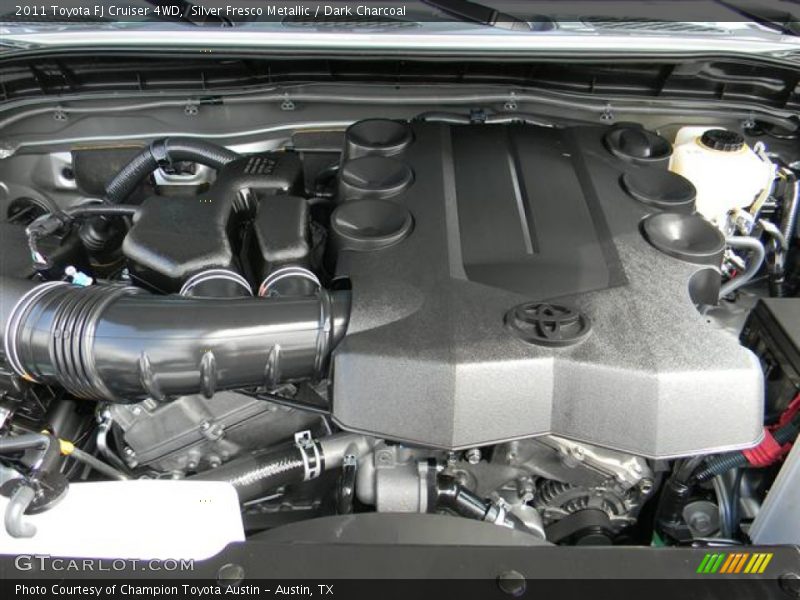 Silver Fresco Metallic / Dark Charcoal 2011 Toyota FJ Cruiser 4WD