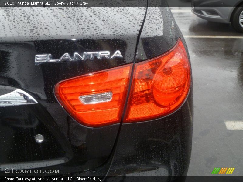 Ebony Black / Gray 2010 Hyundai Elantra GLS