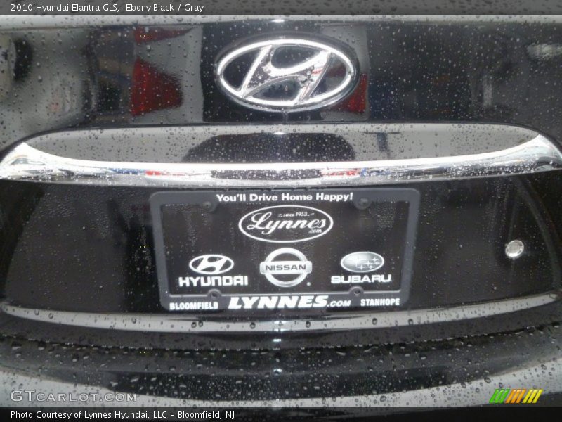 Ebony Black / Gray 2010 Hyundai Elantra GLS
