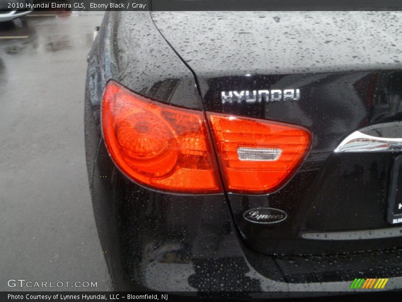 Ebony Black / Gray 2010 Hyundai Elantra GLS