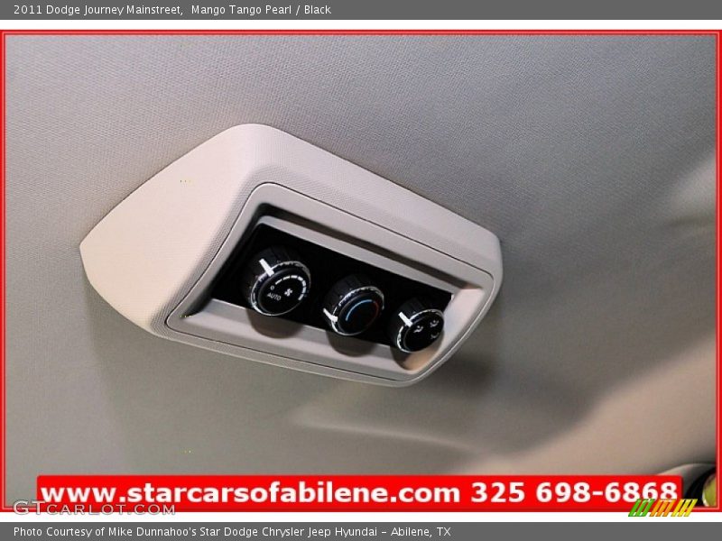 Mango Tango Pearl / Black 2011 Dodge Journey Mainstreet