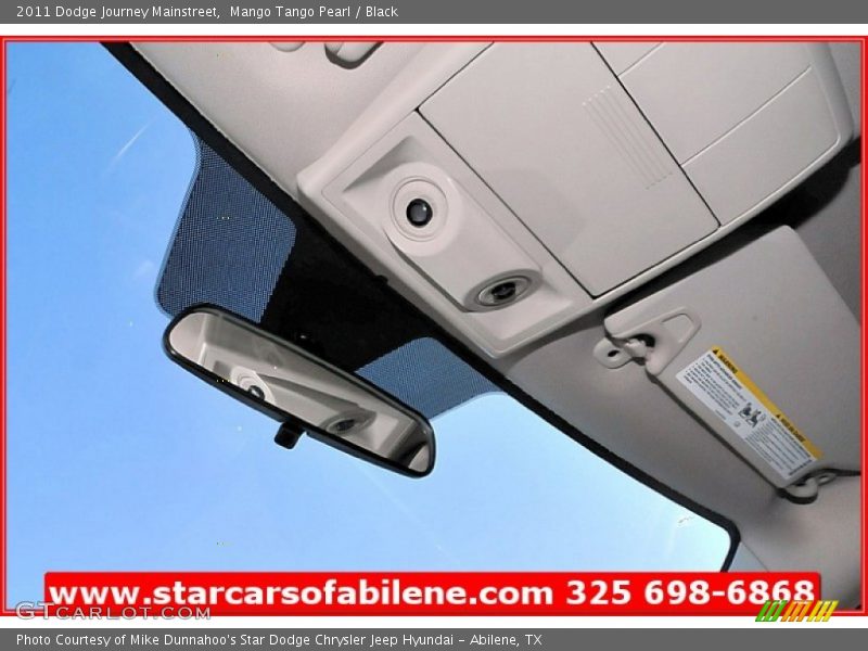 Mango Tango Pearl / Black 2011 Dodge Journey Mainstreet
