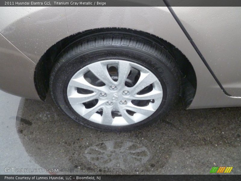 Titanium Gray Metallic / Beige 2011 Hyundai Elantra GLS