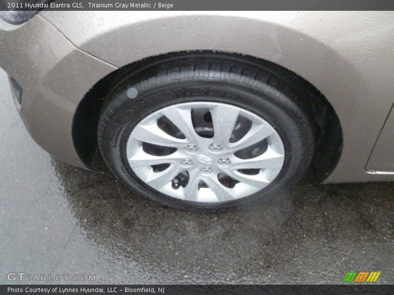 Titanium Gray Metallic / Beige 2011 Hyundai Elantra GLS