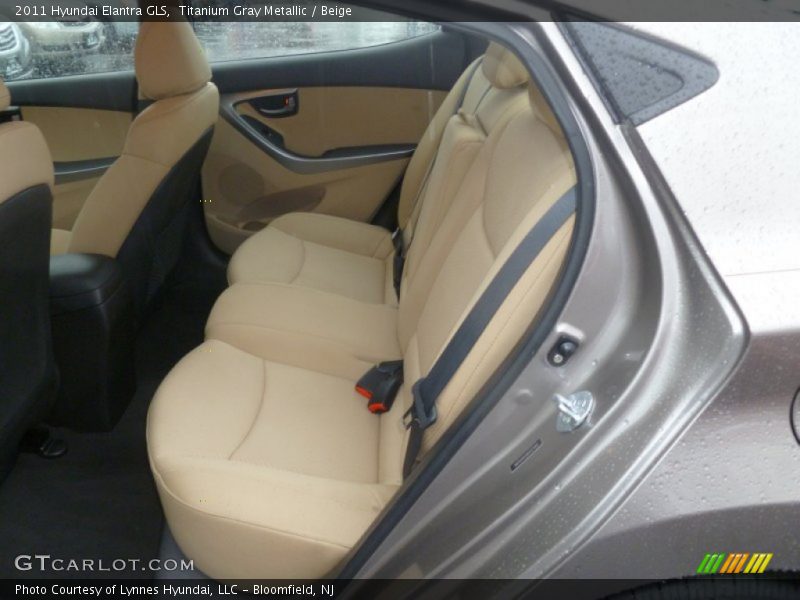 Titanium Gray Metallic / Beige 2011 Hyundai Elantra GLS