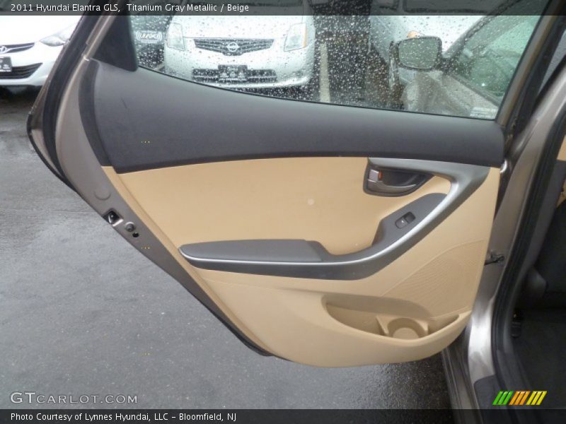 Titanium Gray Metallic / Beige 2011 Hyundai Elantra GLS