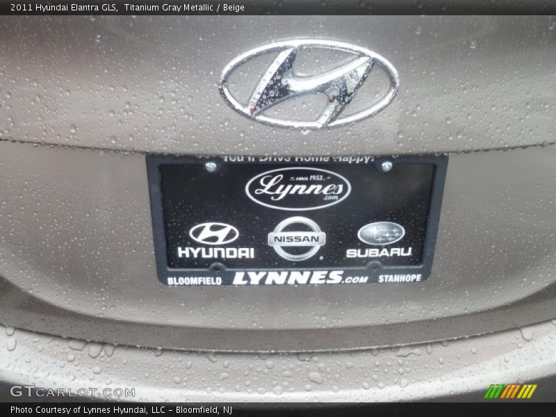Titanium Gray Metallic / Beige 2011 Hyundai Elantra GLS