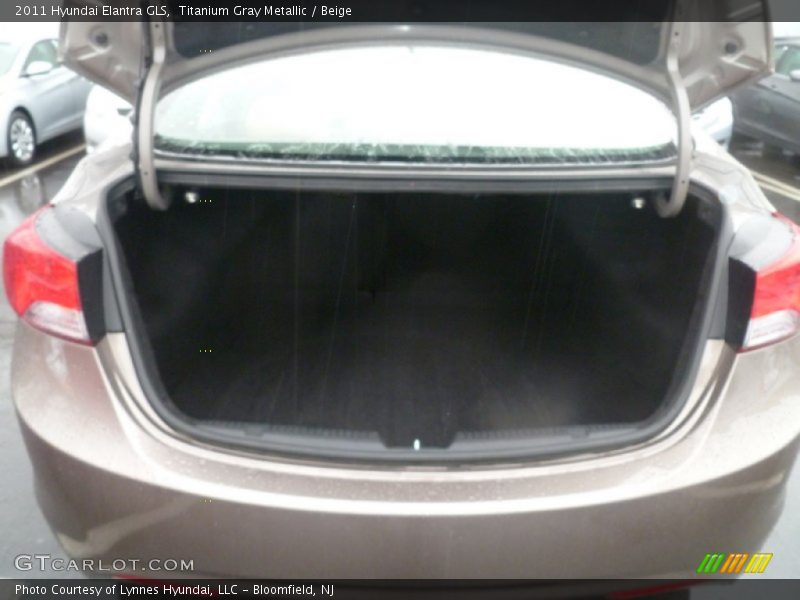 Titanium Gray Metallic / Beige 2011 Hyundai Elantra GLS