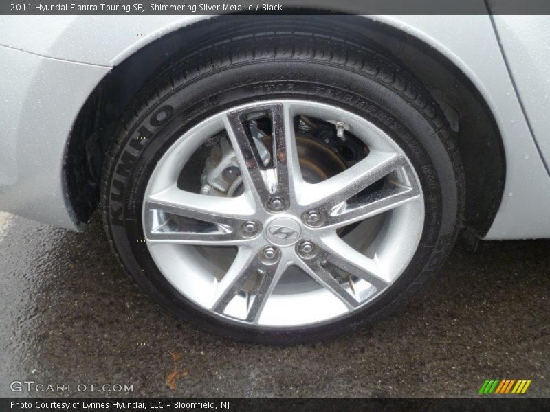 Shimmering Silver Metallic / Black 2011 Hyundai Elantra Touring SE