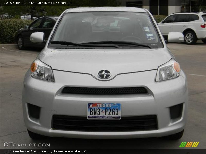 Silver Streak Mica / Charcoal 2010 Scion xD