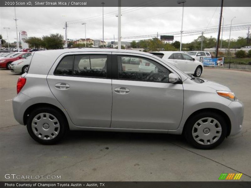 Silver Streak Mica / Charcoal 2010 Scion xD